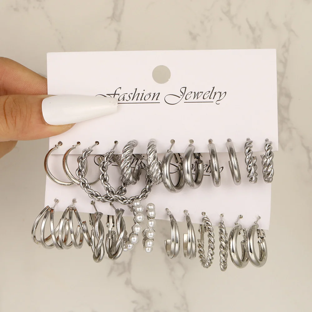 48 Pcs Fashion Faux Pearl Decor Twist Design Hoop Earrings For Women Silver Color Heart Earring For Daily Life Jewelry Gifts New - الصورة 9