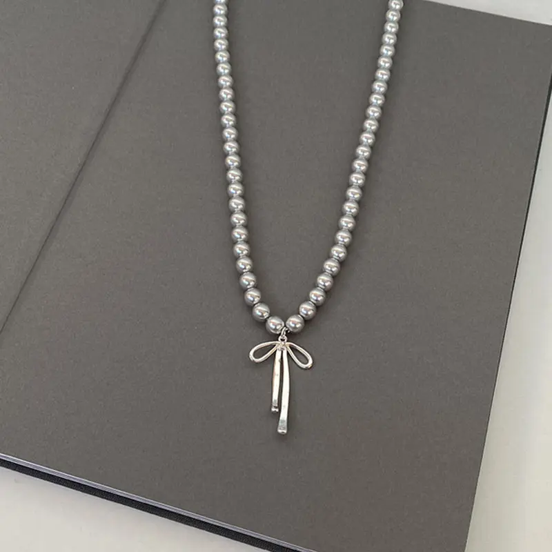 Fashionable Choker with Pendant Graceful Bowknot Pendant Choker Necklace with Gray Pearls Neck Jewelry Accessories - Image 2