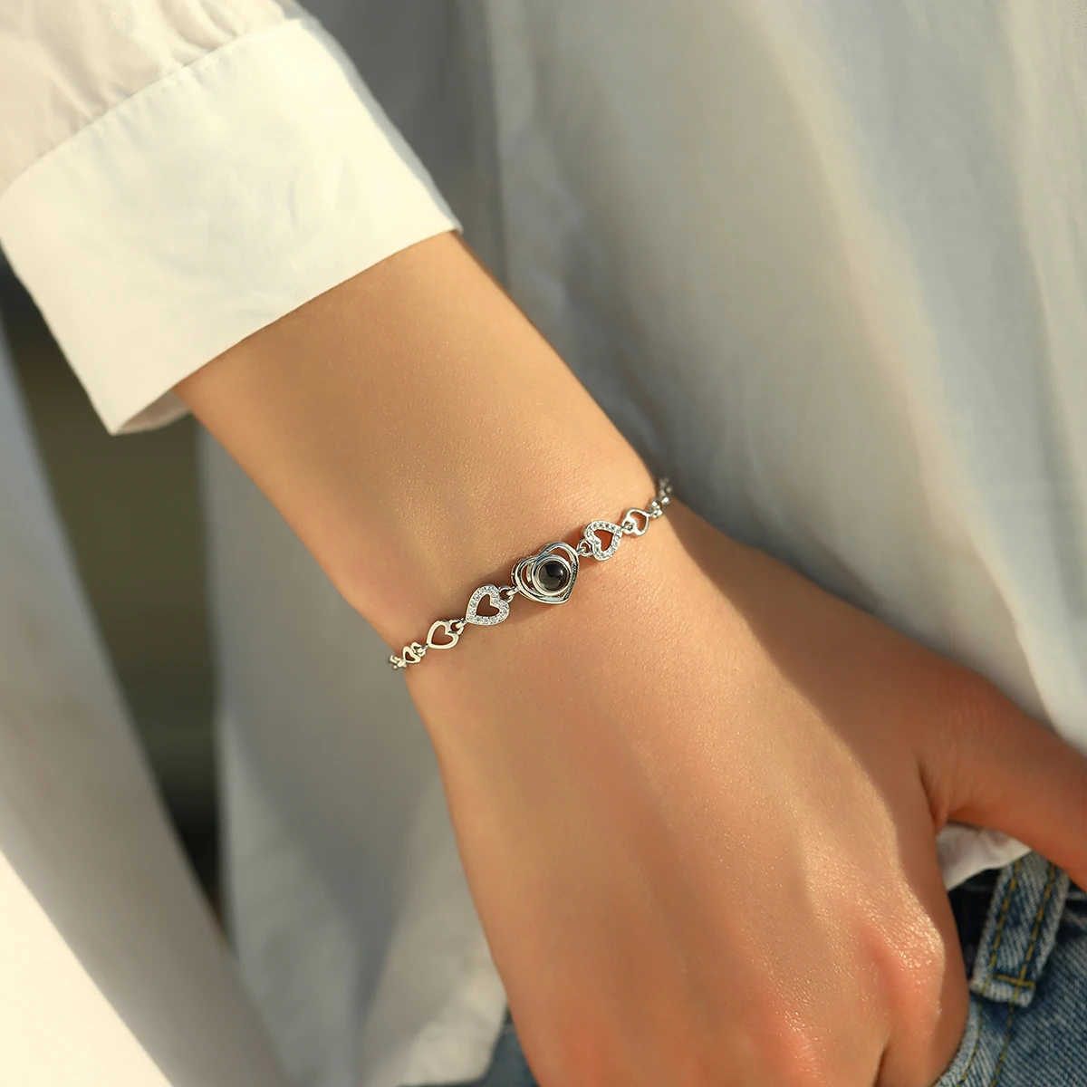 Personalized Custom Photo Projection Bracelet For Women Cubic Zirconia Heart Bracelet Memorial Valentine's Day Jewelry Gifts - Image 2